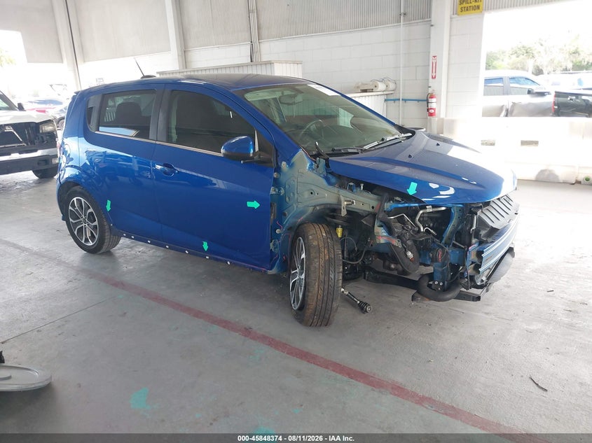 2019 CHEVROLET SONIC auction photo 1