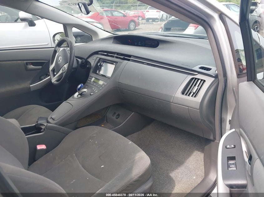 2011 TOYOTA PRIUS auction photo 5