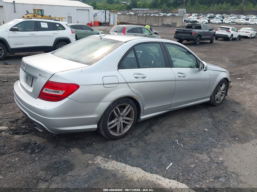 2012 MERCEDES-BENZ C 300 auction photo 4