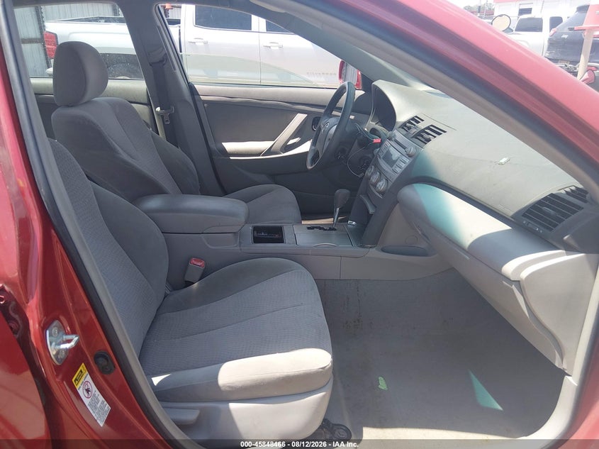 2011 TOYOTA CAMRY auction photo 5