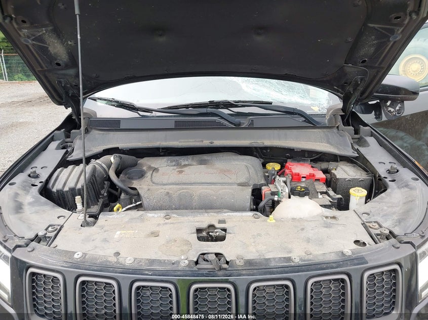 JEEP COMPASS 2019 VIN 3C4NJDCB8KT690769
