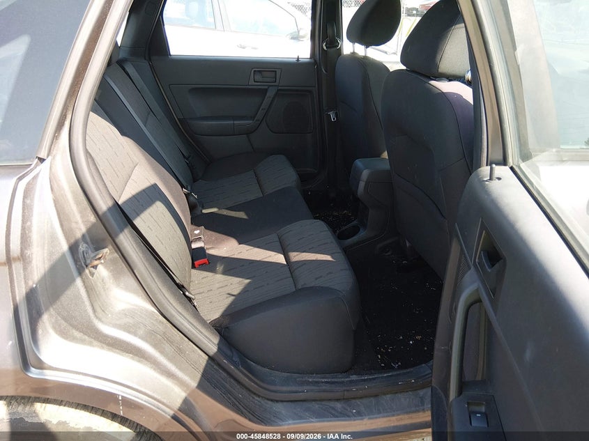 2010 FORD FOCUS SEDAN 2.0L I-4 DOHC, 140HP