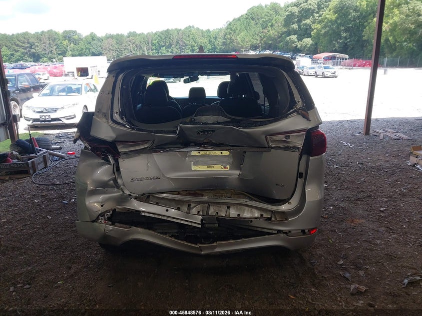 2017 KIA SEDONA auction photo 6