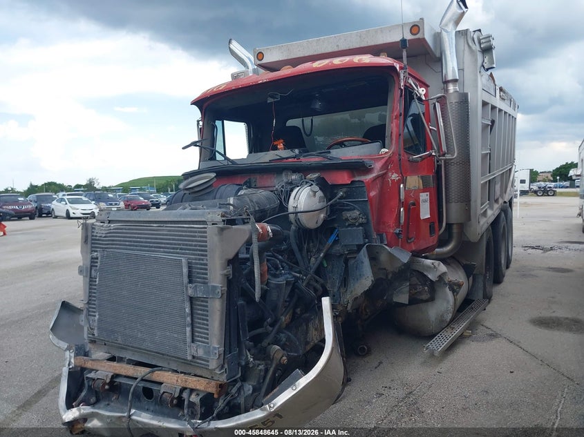 2000 MACK 600 auction photo 2