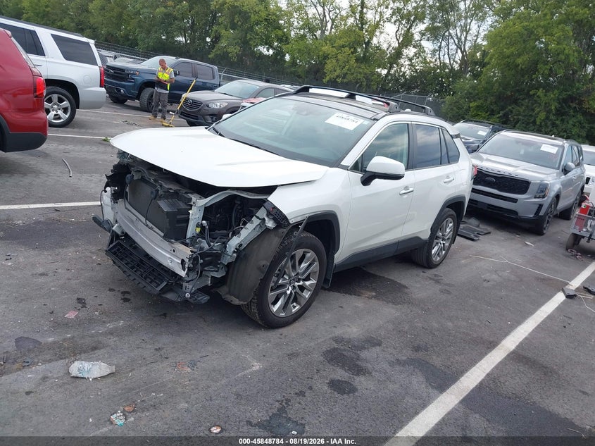 2019 TOYOTA RAV4 auction photo 2