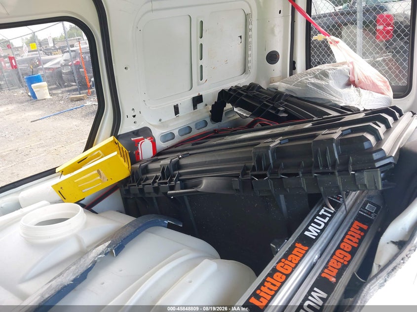 2013 FORD TRANSIT CONNECT auction photo 8