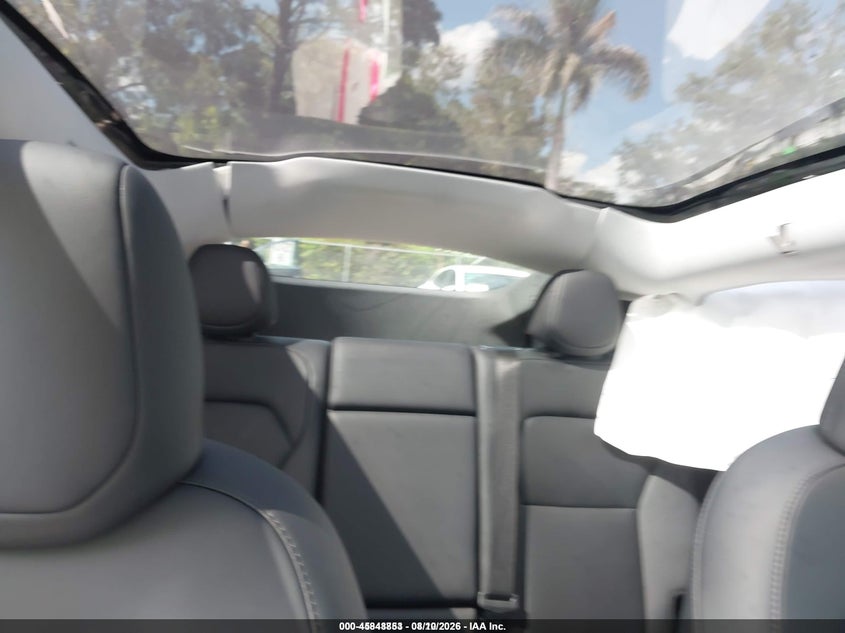 TESLA MODEL Y 2026 VIN 7SAYGDEE6TA623817