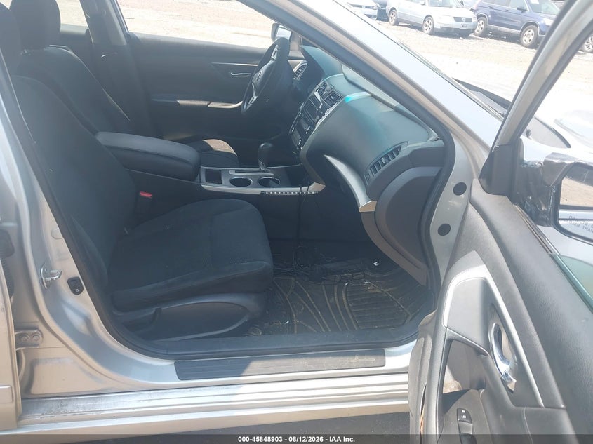 2015 NISSAN ALTIMA auction photo 5