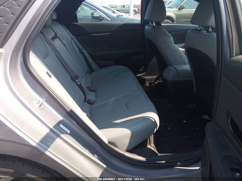 2024 HYUNDAI ELANTRA HYBRID auction photo 8