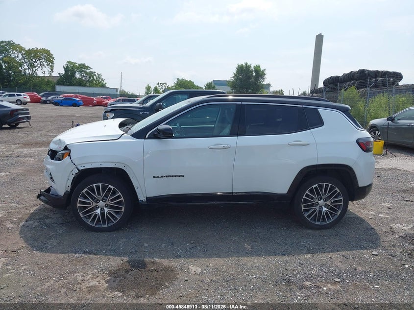 Фото 14 - JEEP COMPASS