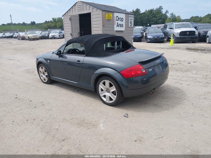 2004 AUDI TT auction photo 3