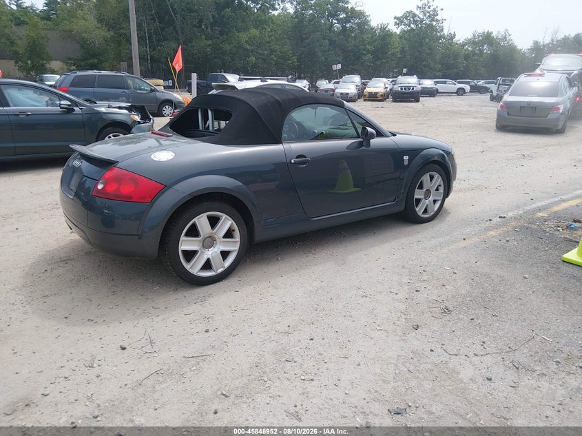 2004 AUDI TT auction photo 4