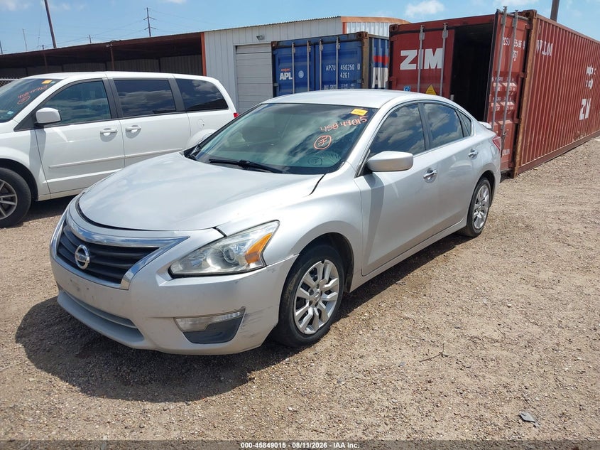 2013 Nissan Altima, Normal Wear & Tear, IAAI, VIN 1N4AL3AP4DC255365 — photo 2