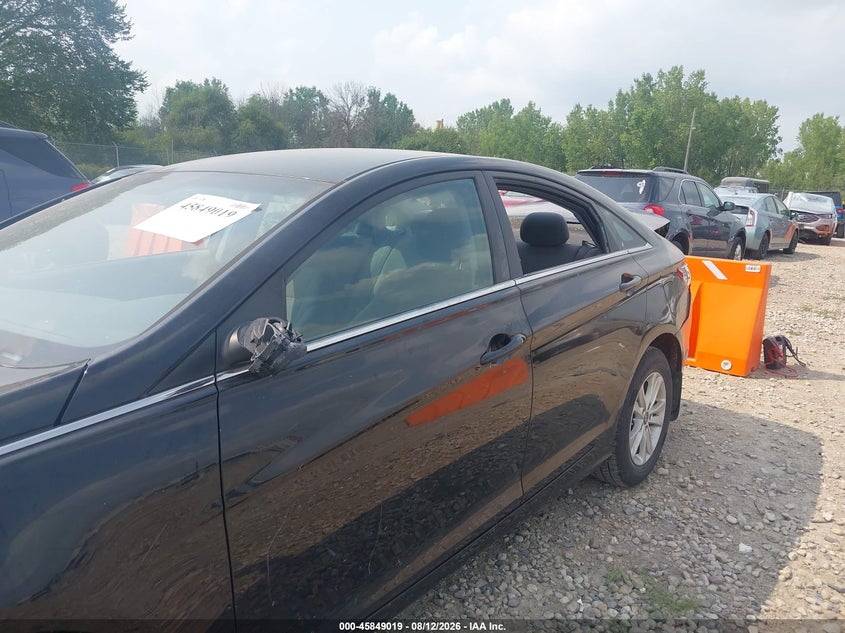 2013 HYUNDAI SONATA SEDAN 2.4L I-4 DI, DOHC, VVT, 198HP