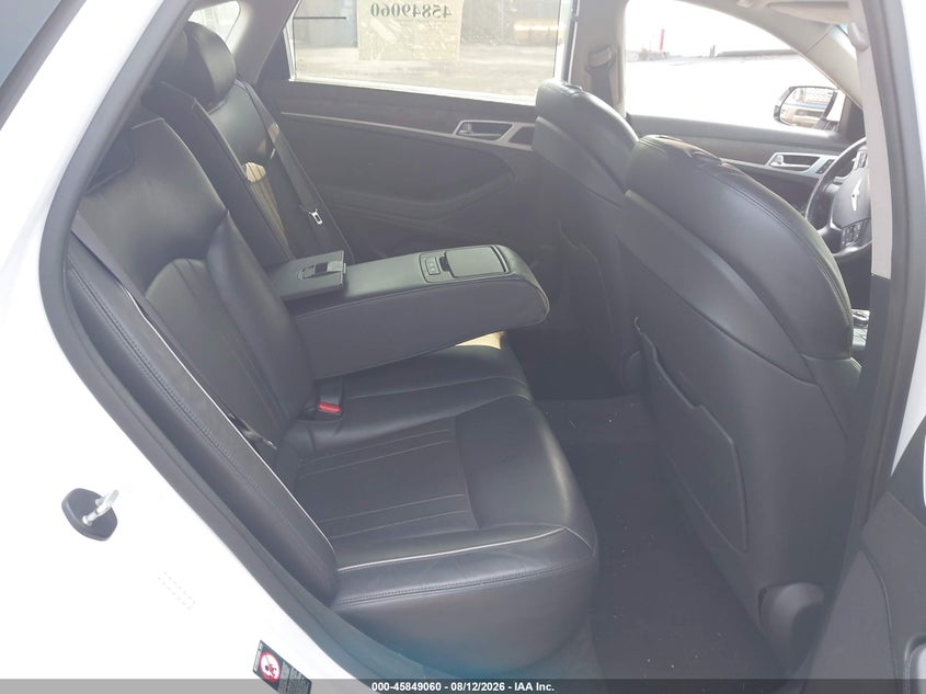 2015 HYUNDAI GENESIS auction photo 8