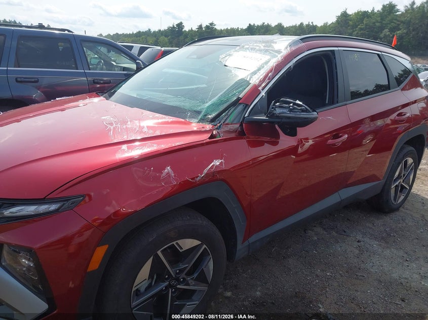 2025 HYUNDAI TUCSON HYBRID auction photo 6