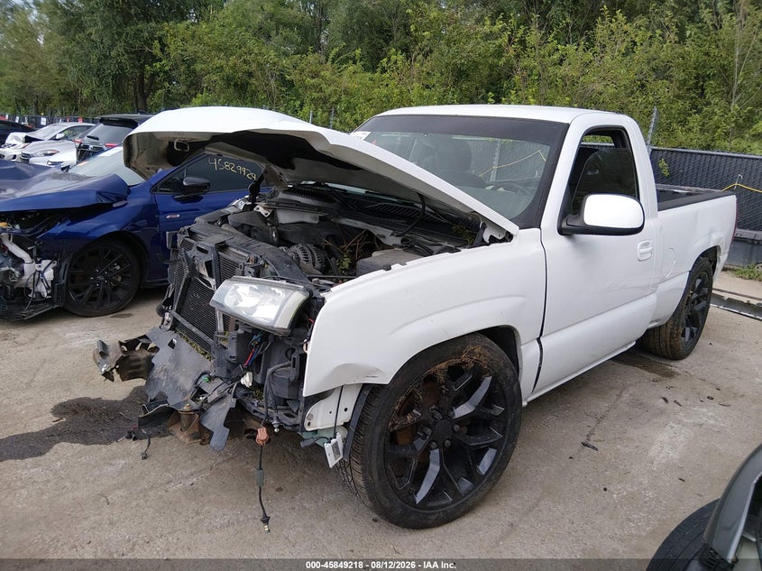 2007 CHEVROLET SILVERADO 1500 CLASSIC auction photo 2