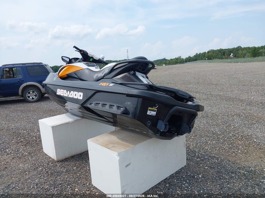 2012 SEADOO RXT auction photo 3