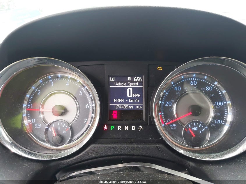 CHRYSLER TOWN & COUNTRY 2015 VIN 2C4RC1BG7FR753733