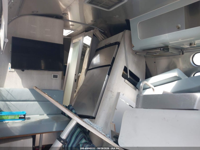 2024 AIRSTREAM 28RB auction photo 8