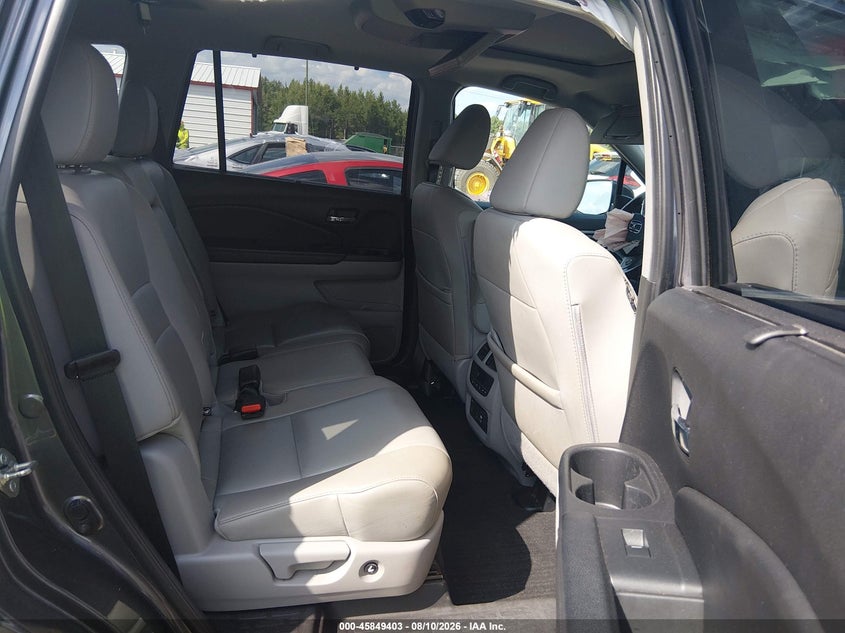 2019 HONDA PILOT auction photo 8
