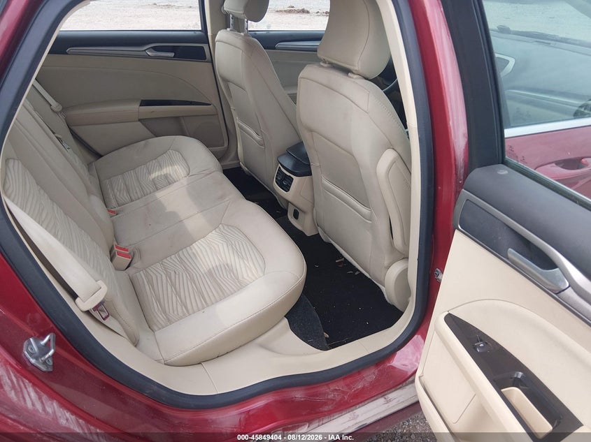 2016 FORD FUSION auction photo 8
