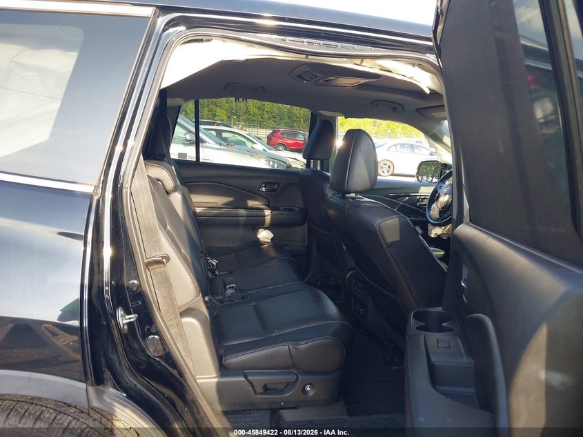 2017 HONDA PILOT auction photo 8