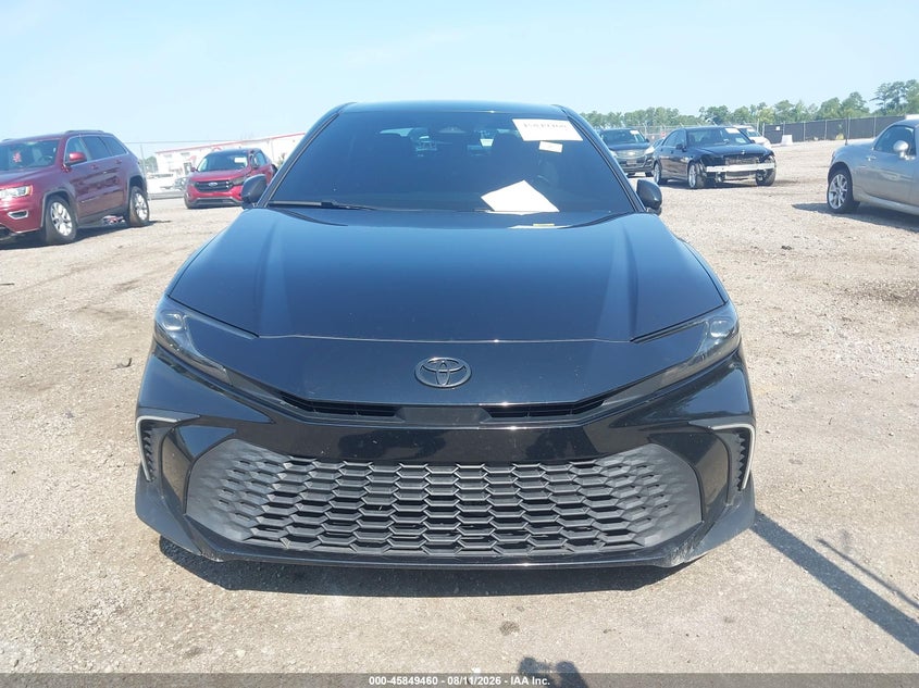 TOYOTA CAMRY - zdjęcie 13