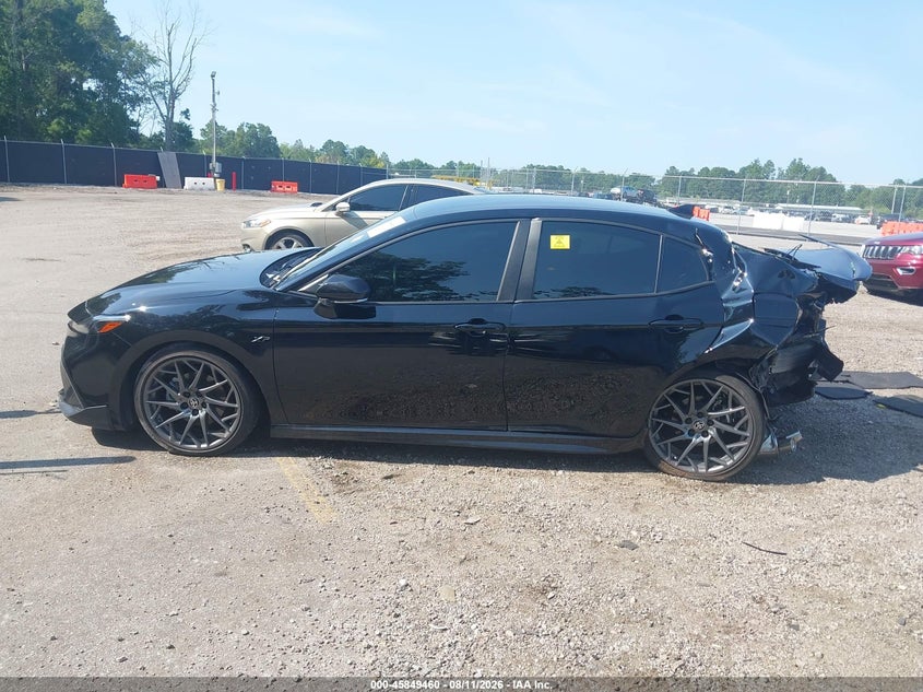 TOYOTA CAMRY - zdjęcie 15