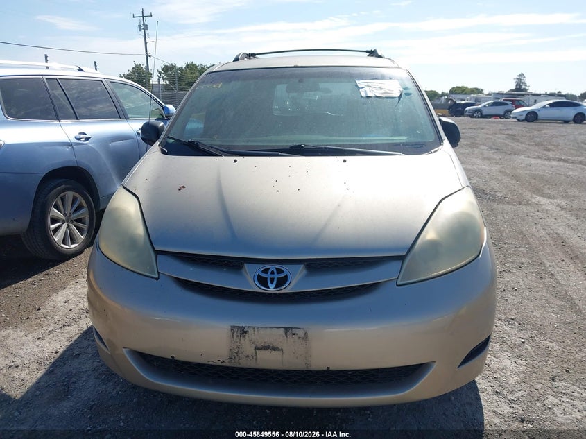 2006 TOYOTA SIENNA auction photo 6