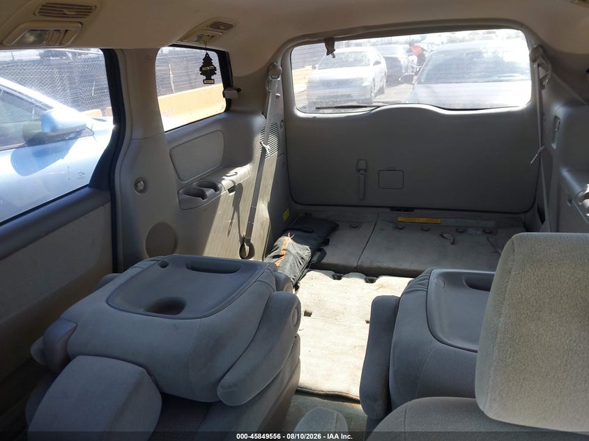 2006 TOYOTA SIENNA auction photo 8