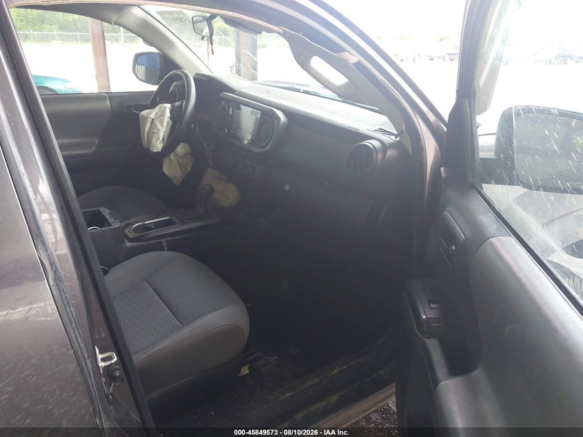 2020 TOYOTA TACOMA auction photo 5