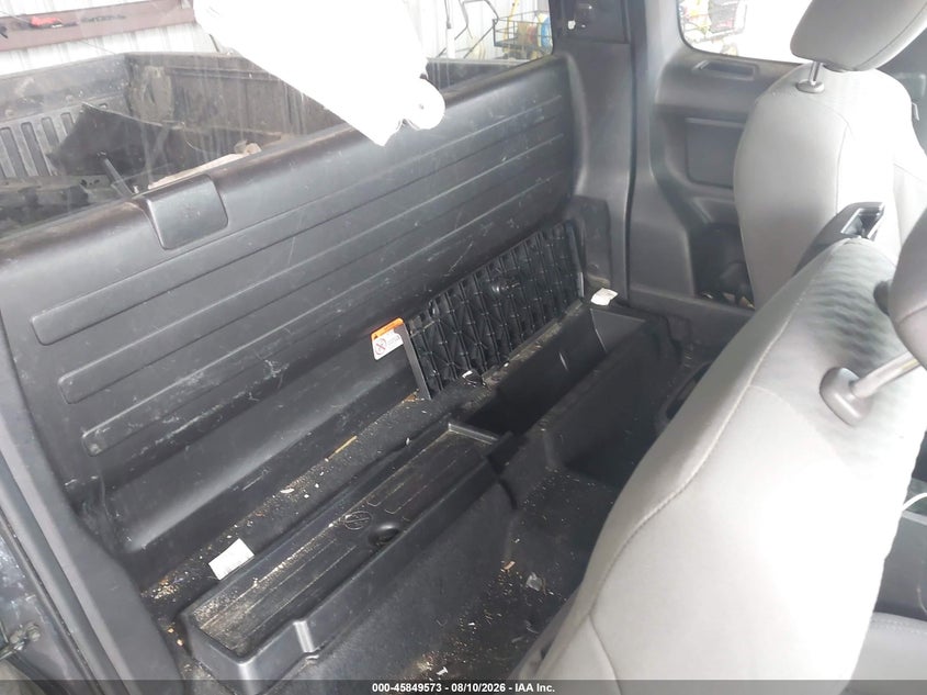2020 TOYOTA TACOMA auction photo 8