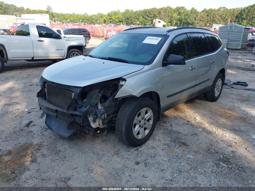 2016 CHEVROLET TRAVERSE auction photo 2