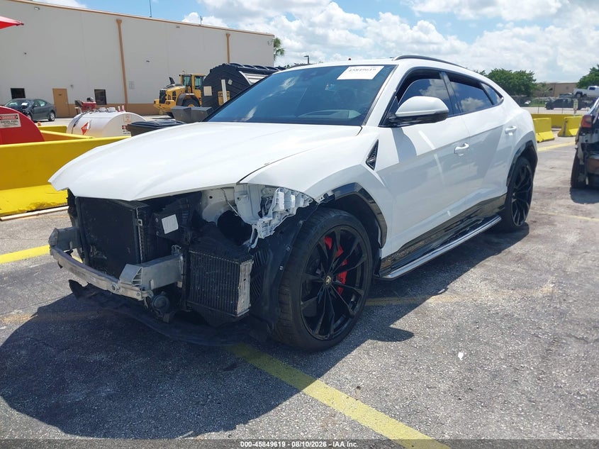 2019 LAMBORGHINI URUS auction photo 2