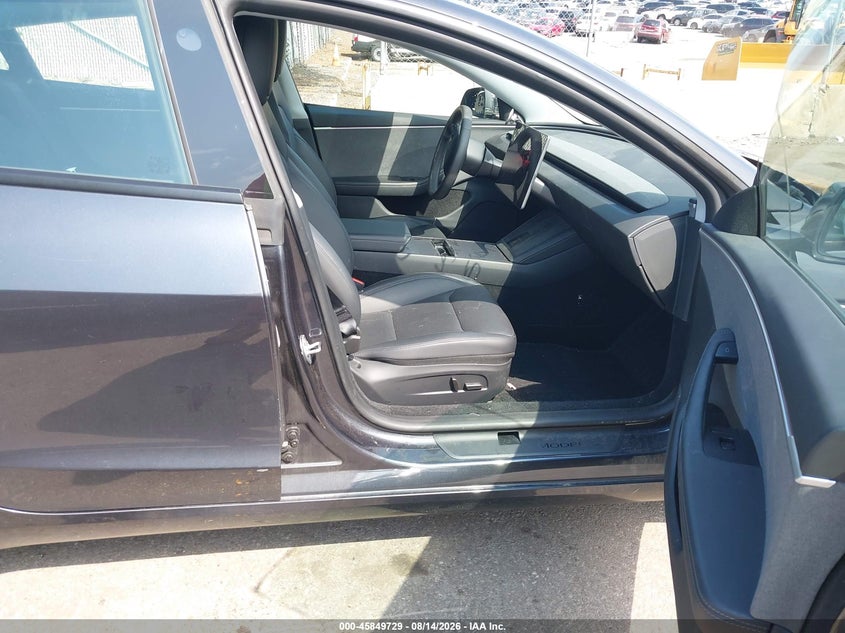 2025 TESLA MODEL 3 auction photo 5