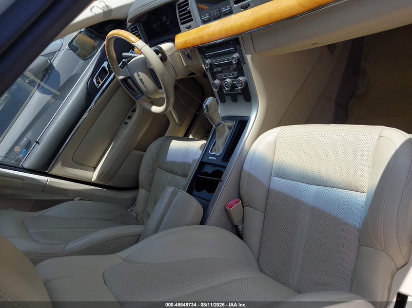 2010 LINCOLN MKS auction photo 5