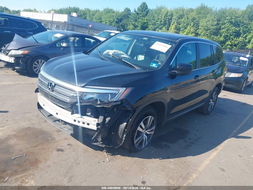 2018 Honda Pilot, Front & Rear, IAAI, VIN 5FNYF6H36JB057728 — photo 2