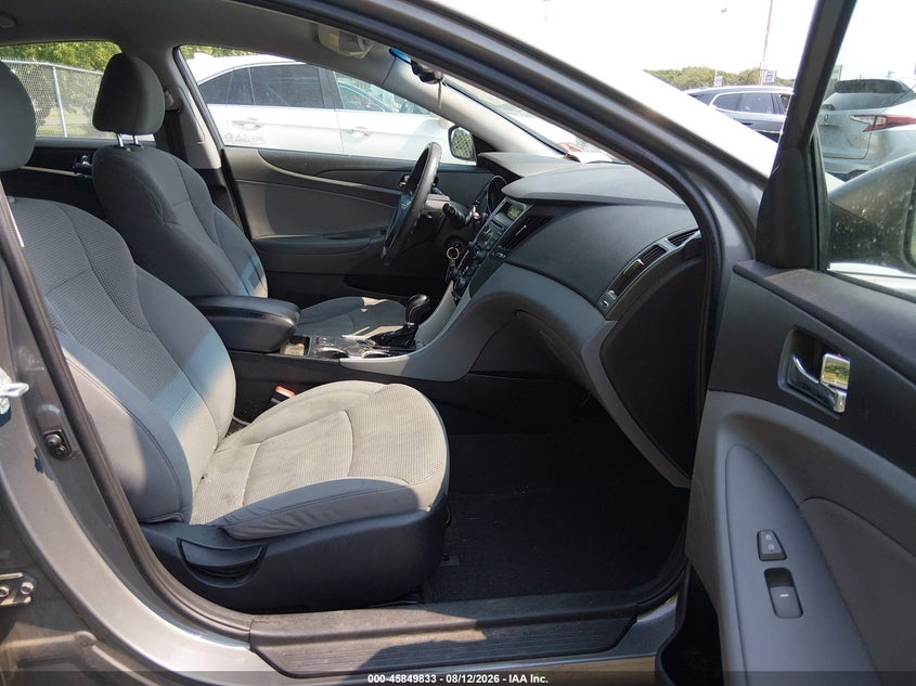 2013 HYUNDAI SONATA auction photo 5