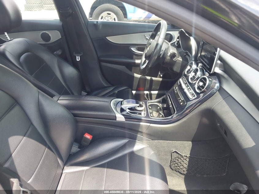 2015 MERCEDES-BENZ C 300 auction photo 5