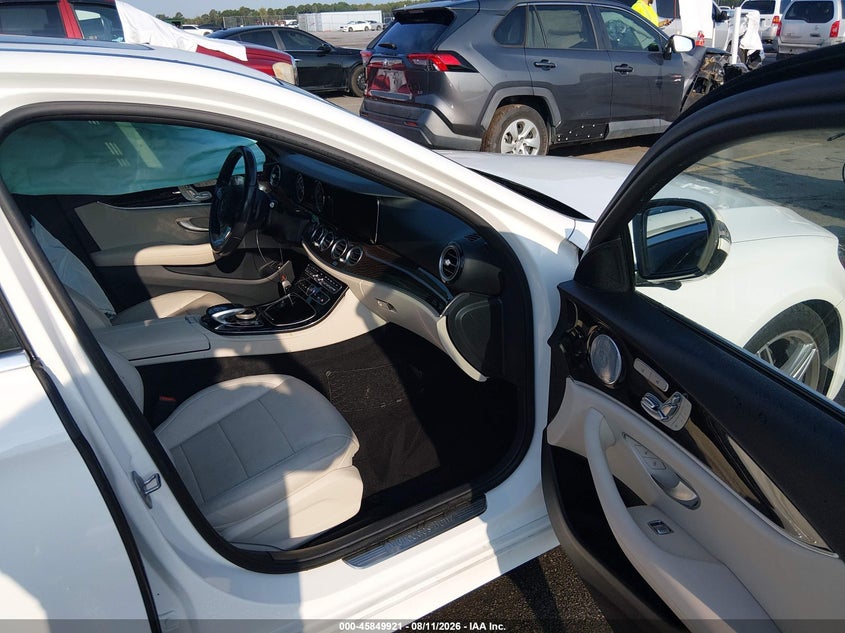 2017 MERCEDES-BENZ E 300 auction photo 5