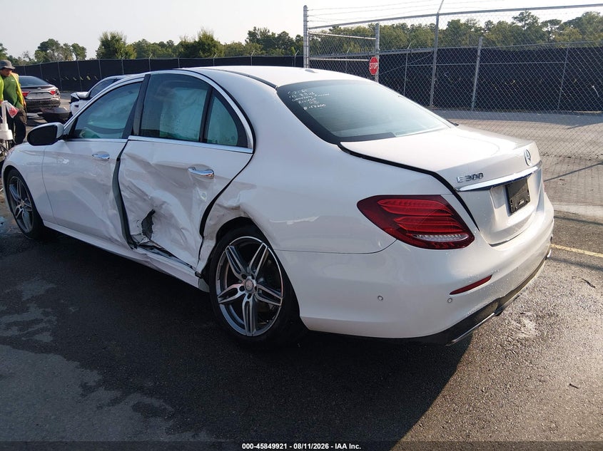 2017 MERCEDES-BENZ E 300 auction photo 6