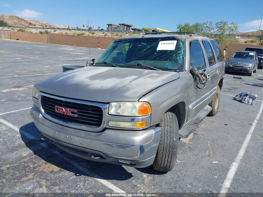 2002 GMC YUKON auction photo 2