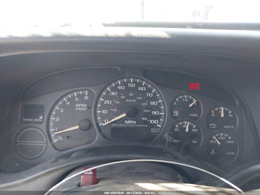 2002 GMC YUKON auction photo 7
