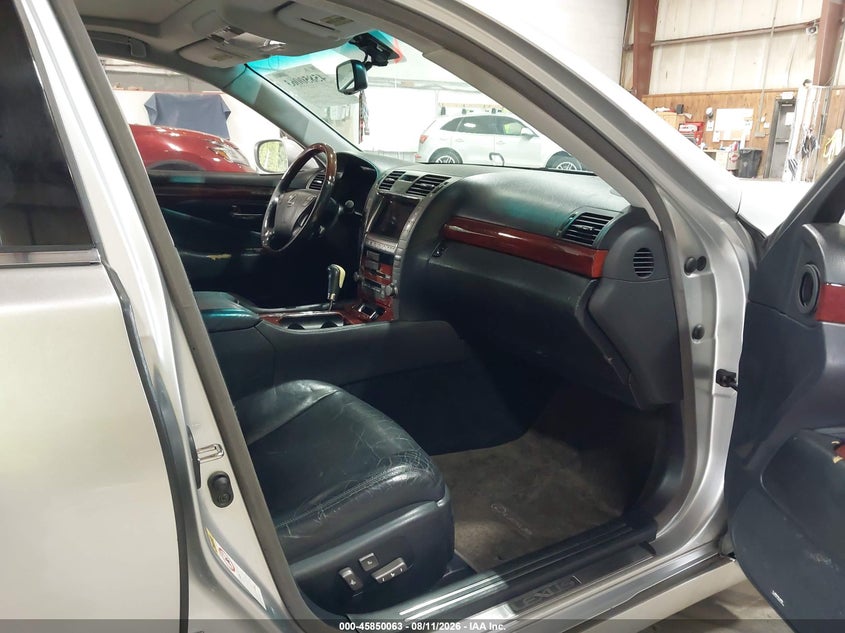 2008 LEXUS LS 460 auction photo 5