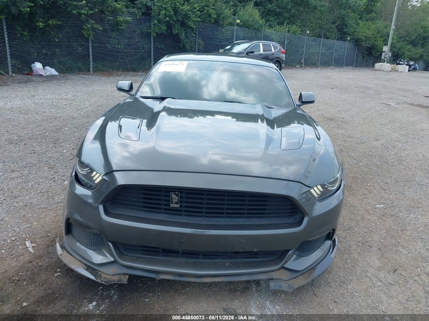 FORD MUSTANG - zdjęcie 13