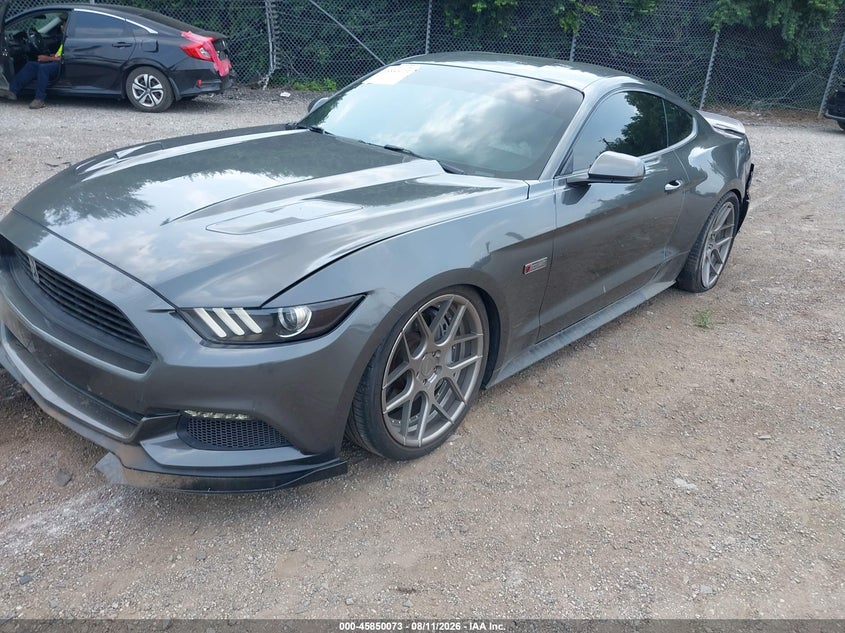 FORD MUSTANG - zdjęcie 2