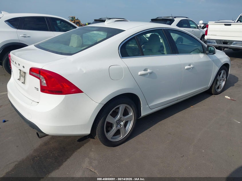 2012 VOLVO S60 auction photo 4