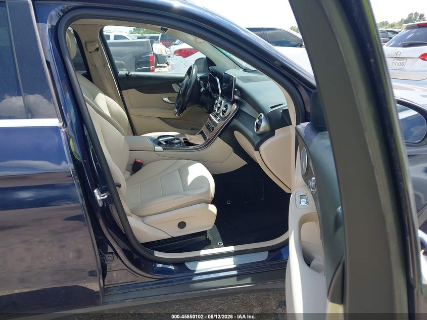 2019 MERCEDES-BENZ GLC 300 auction photo 5