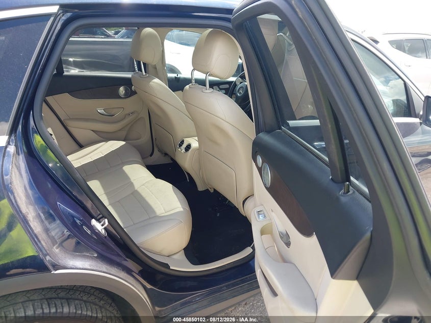 2019 MERCEDES-BENZ GLC 300 auction photo 8